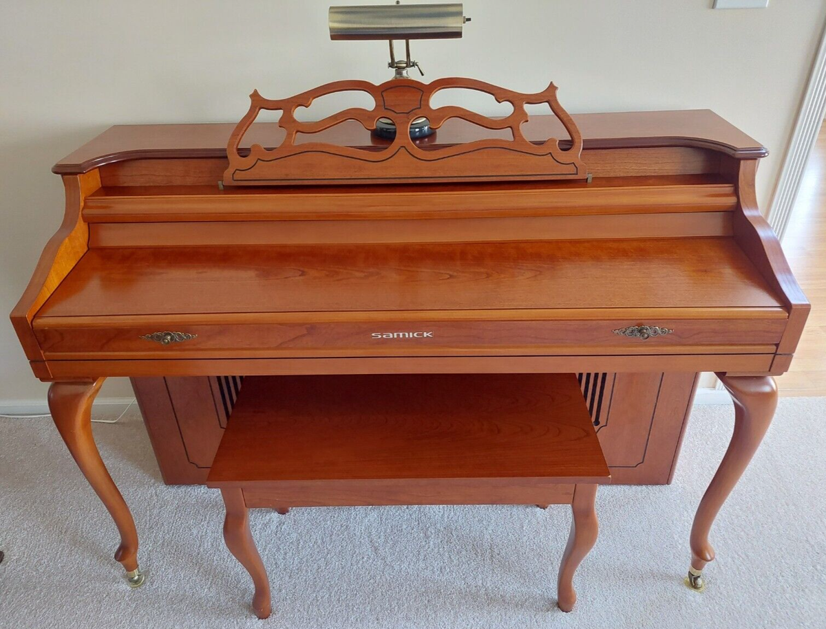 Samick SPX411 Digital Piano 88-key console unit with full MIDI