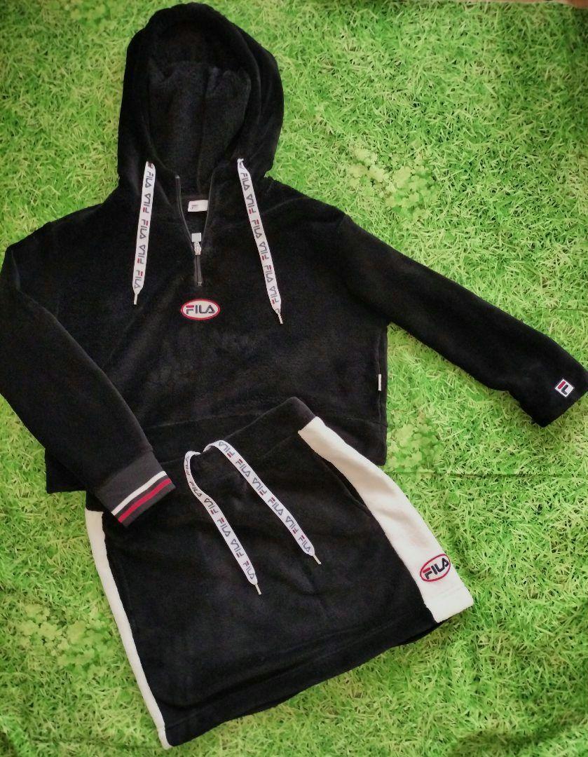 Felpa con cappuccio e gonna FILA McBEE Cecil McBee collaborazione boa abbigliamento nero