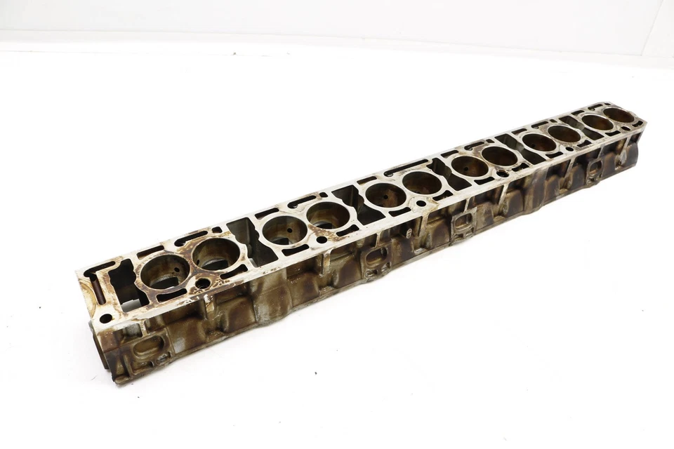 1997-2000 BMW 528I - Camshaft Bearing TRAY / Holder / Bridge (Exhaust) 1433094 - Image 3 of 4