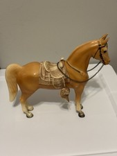 Breyer Western Horse Palomino Vintage Traditional Scale w/ Saddle Chain