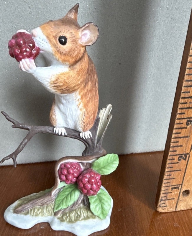 Lenox Nature’s Reward Woodland Mouse Figurine Holding Berries on Branch