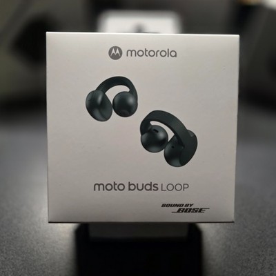 Motorola Moto Buds Loop - Green Sound by Bose Open Ear Design Moto AI, BRANDNEU