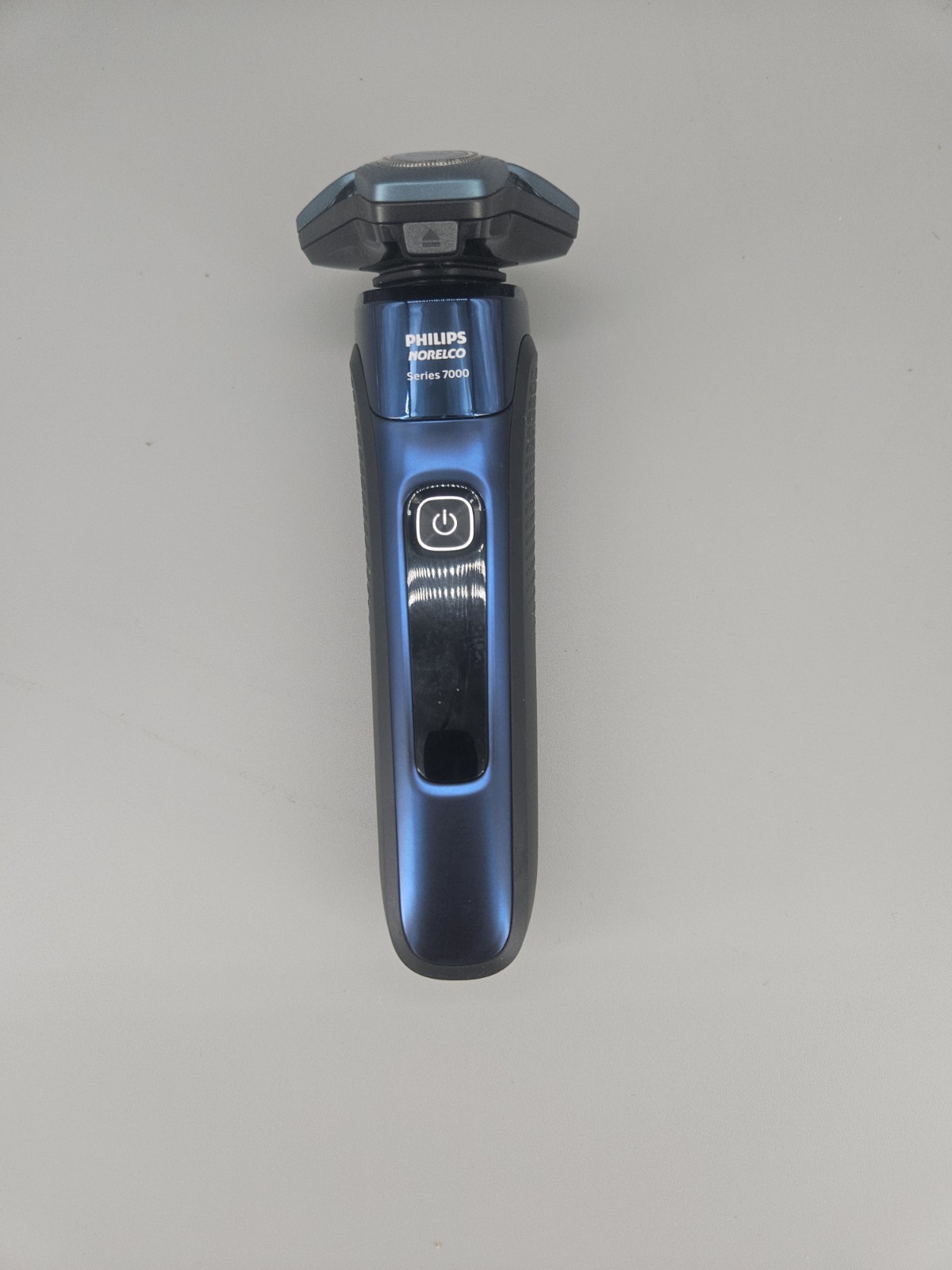7700 Blue Black Rechargeable Wet Dry Electric Shaver