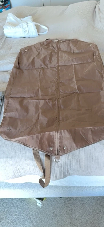 Bolso Largo de Viaje BURBERRY Londres Inglaterra Color Caqui-Embalable- Foto 2 de 4