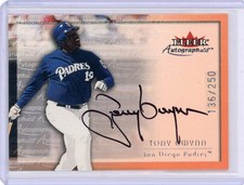 2000 Fleer Autographics Autograph Tony Gwynn No 136 of 250