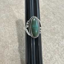 Vintage Sterling Silver Navajo Oval Green Turquoise Ring Size 5 Jewelry