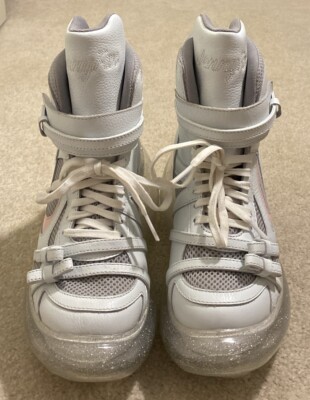 JennyFax Bambi Moon / White