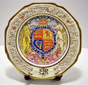 Scarce King Edward VIII Paragon China Coronation Plate in superb mint condition.