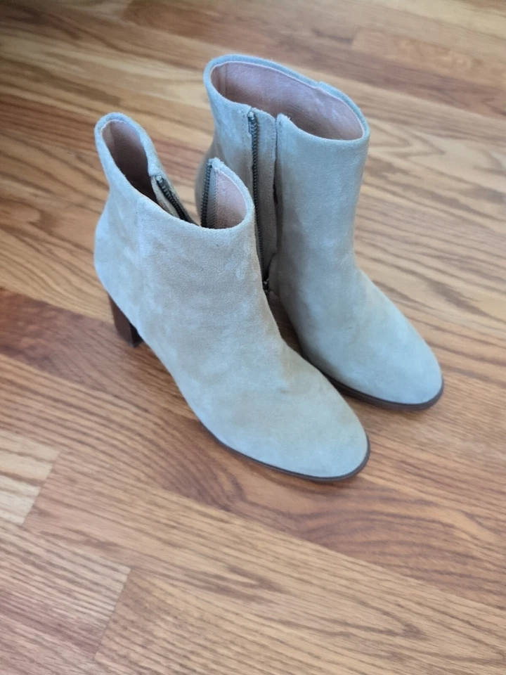 Botines de tacón para mujer Madewell Bryce talla 7 gamuza crema Foto 2 de 4