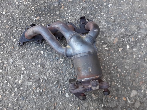 Audi A2 8Z Bj02  Kat  Katalysator  Vorkat  1,4 Benzin  AUA  55kw/75ps