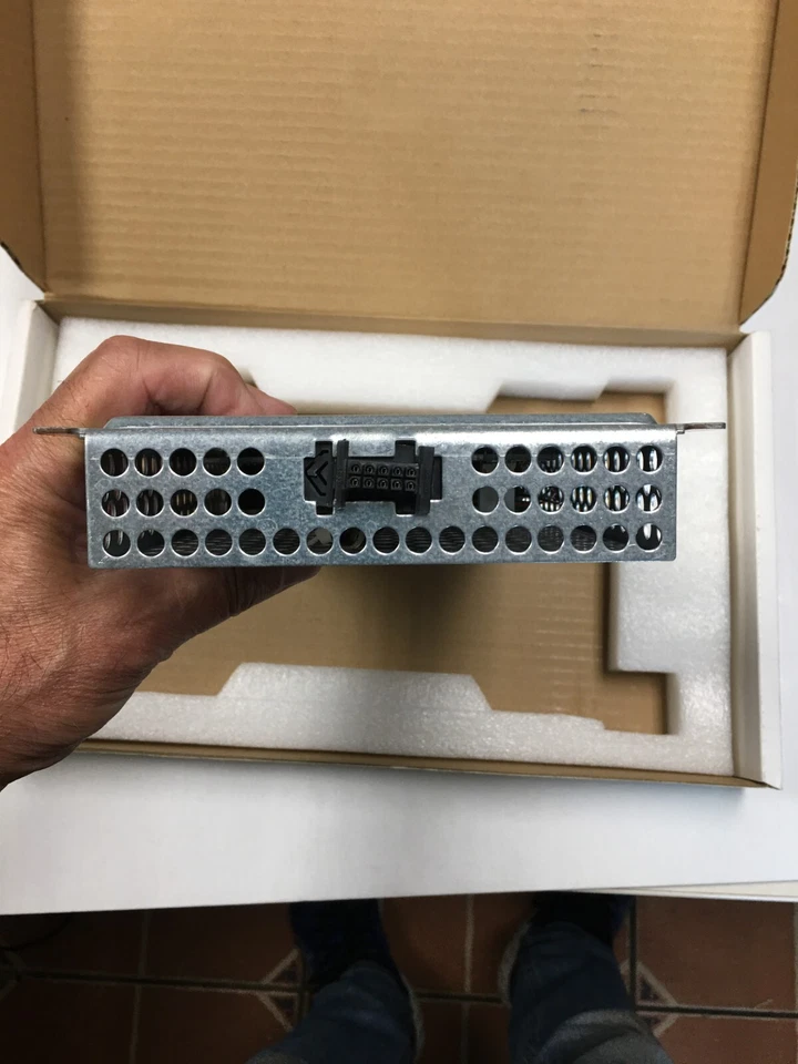 APPLE XSERVE RAID XRAID COOLING FAN MODULE 620-2106 - Image 3 of 4