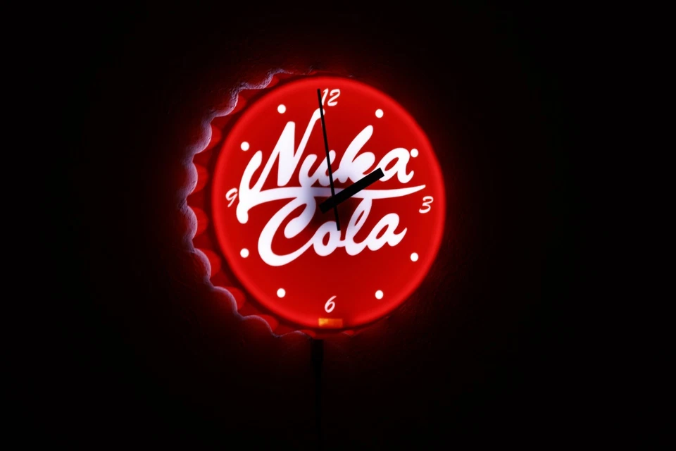 LED Backlit Retro Glow Nuka Cola Clock, 10 Inch - Image 2 of 4