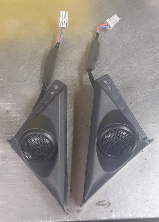 96-00 Honda Civic tweeter for 2/3 door.ek9,ek4,ej1,ej6,em1