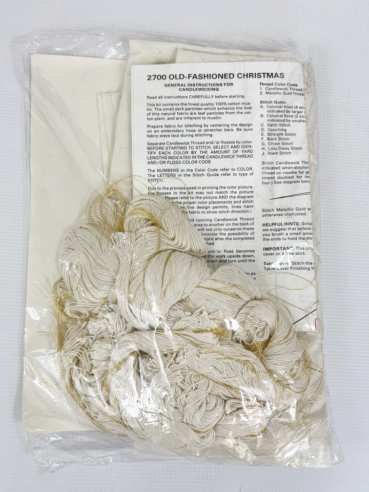 Vtg 1984 Creative Circle 2700 Old Fashioned Christmas Embroidery Kit Tree Skirt - Image 4 of 4