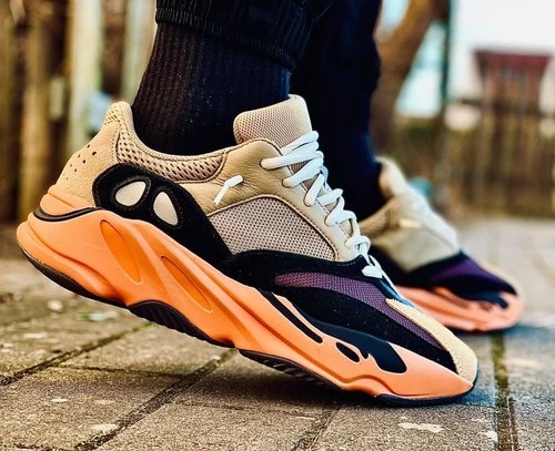 🔸Adidas Yeezy Boost 700 Enflame Amber US Herren Größe 10 (GW0297)