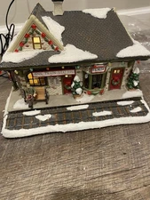 St. Nicholas Square Illuminated train station and donut shop (Retired)