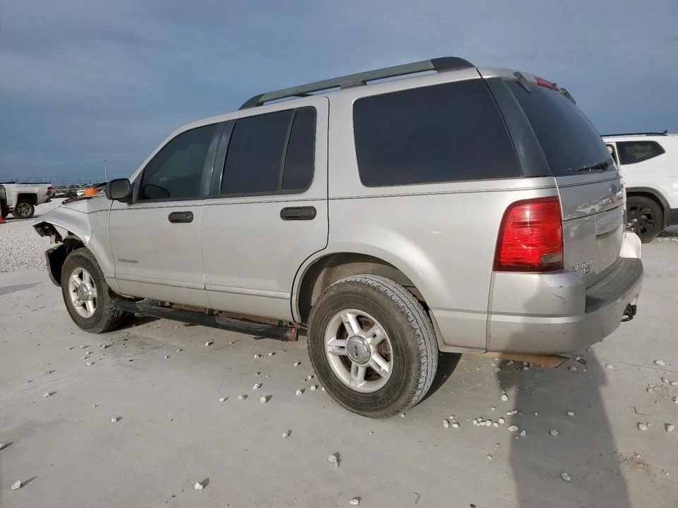 (LOCAL PICKUP ONLY) Fuel Tank 4 Door Excluding Sport Trac Fits 04-05 EXPLORER 61 Foto 2 de 4