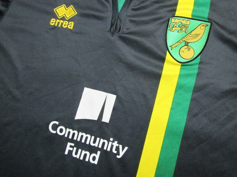 Maillot Extérieur Norwich City 2016/2017 - Marque Errea - Taille 4XL - Très Bon état