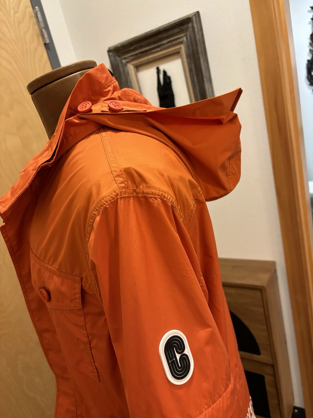 Giacca a vento nuova con etichette marca COACH con cappuccio arancione maniche staccabili taglia M ($598)