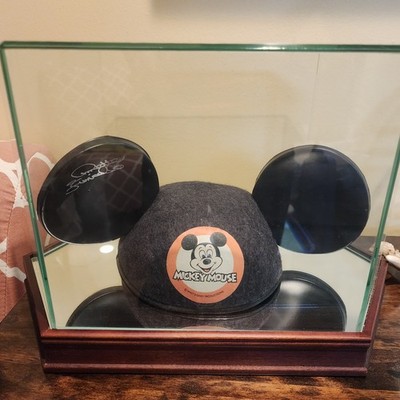 ANNETTE FUNICELLO MICKEY MOUSE CLUB SIGNED MOUSEKETEER EARS HAT~ In A CASE 