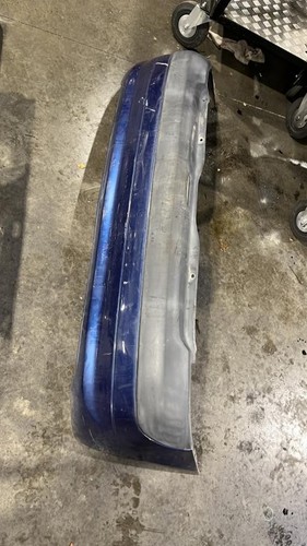 Pare-chocs Arrière Pour Renault Clio 2 Phase 2 - Référence 7701473628, Couleur Gris, Occasion En Bon état