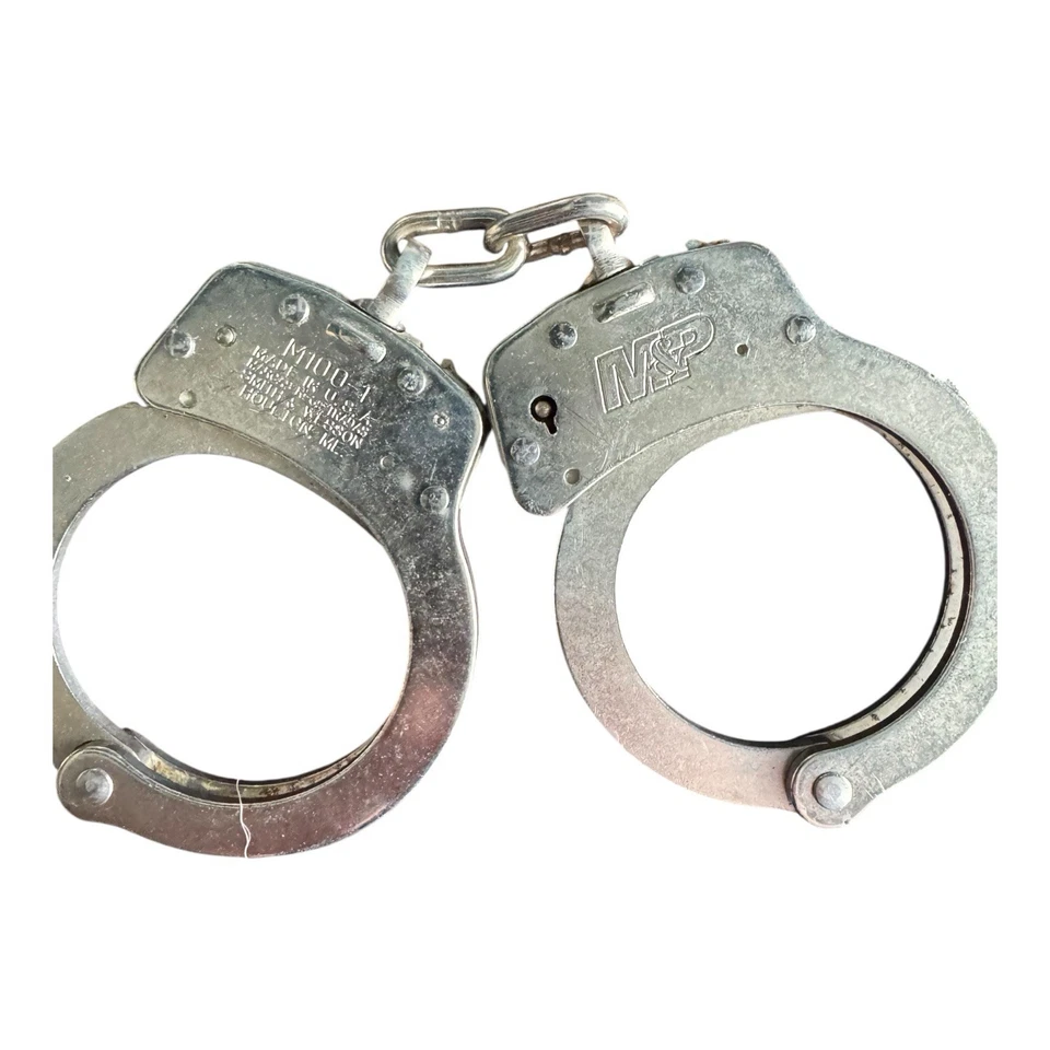 Puños de bloqueo de palanca Smith & Wesson M&P M100-1 - níquel (350122) sin llave incluida Foto 3 de 4