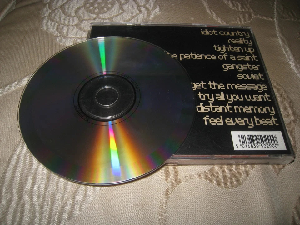 ELECTRONIC USED JOHNNY MARR BERNARD SUMNER NINETIES POP UK CD ALBUM INC REALITY. - Image 2 of 2