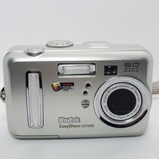 Kodak Digital Camera EasyShare CX7525 5.0MP Silver for parts or repair