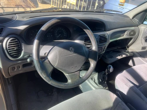 7700427574 Modanatura Anteriore per RENAULT MEGANE I FASE 2 CLASSIC (LA.. 205372 - Foto 8 di 9