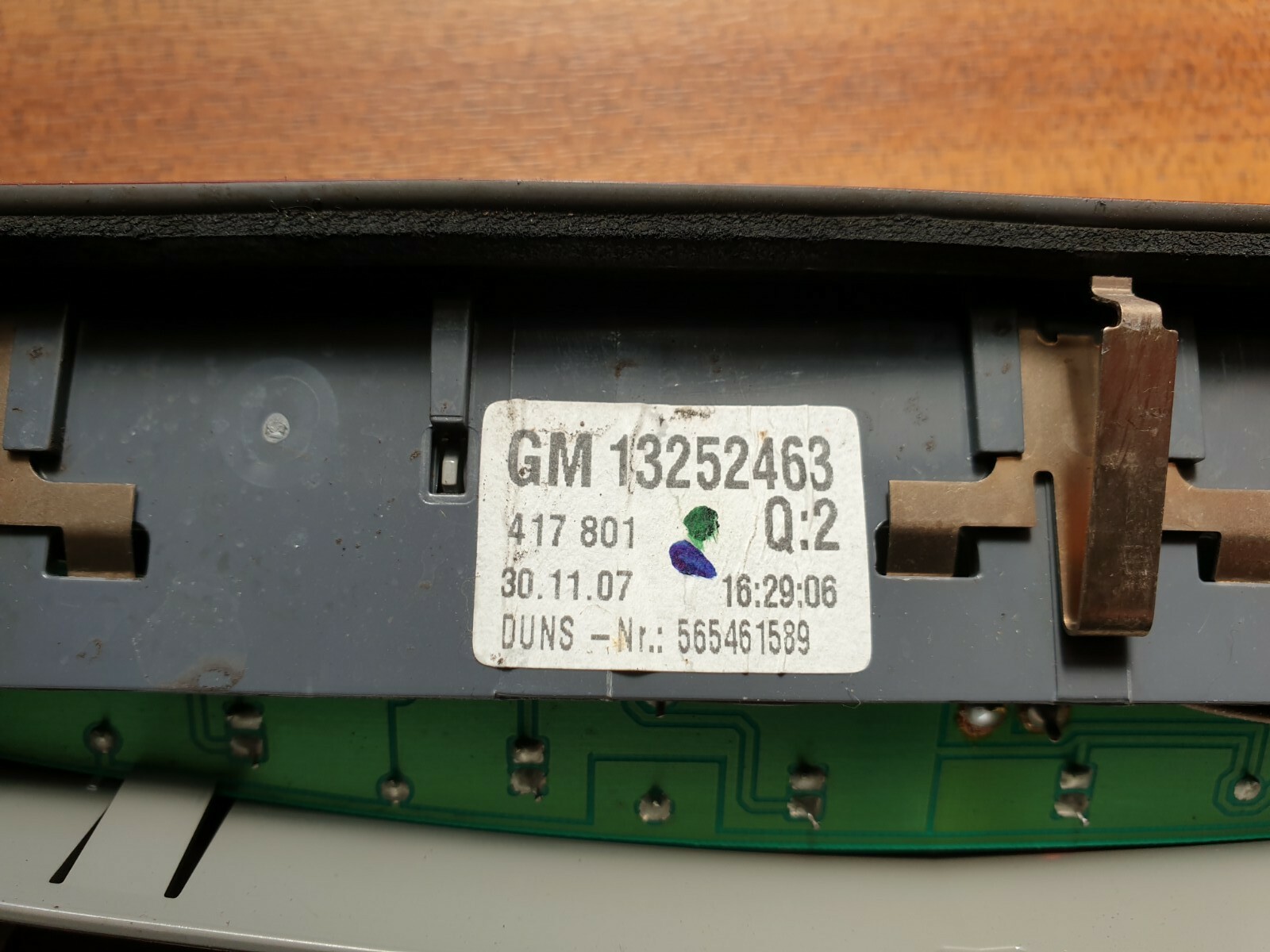 VAUXHALL OPEL ZAFIRA B 20082012 REAR TOP 3RD BRAKE LIGHT LAMP STOP