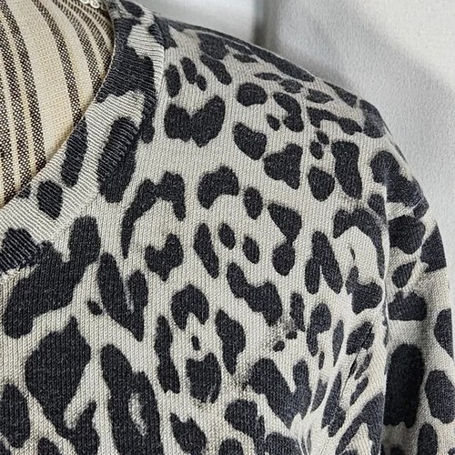 Evan-Picone Off-White Grey Black Animal Print Silk Button Down Cardigan Size 1X - Picture 3 of 9