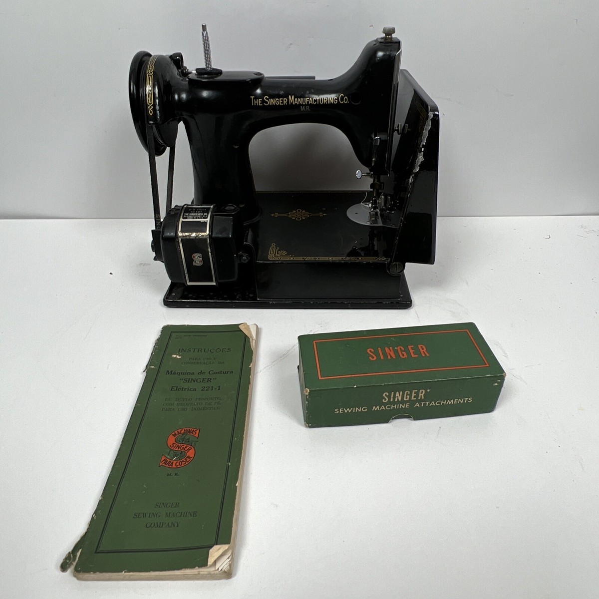 RARE SINGER 221K MR - Featherweight Sewing Machine- 1947 | eBay