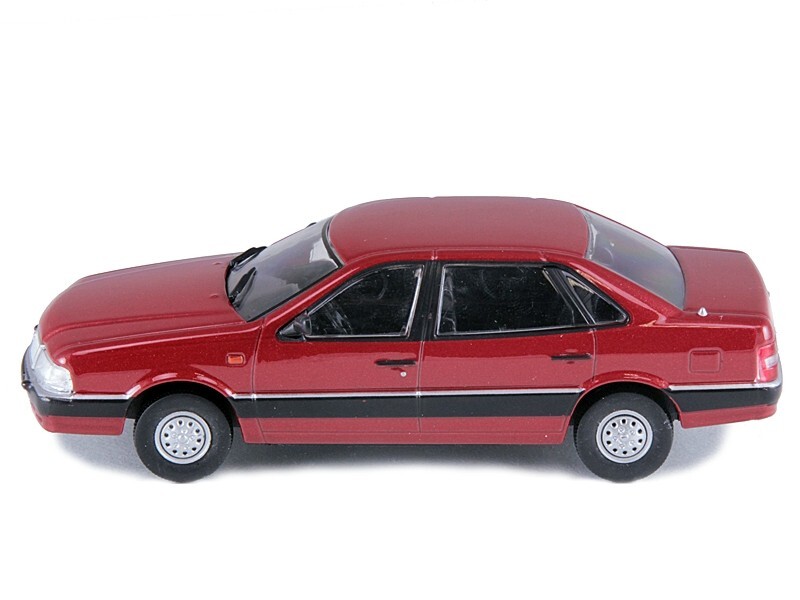 Diecast Soviet car GAZ 3105 Volga DeAGOSTINI 1/43 Scale Model car