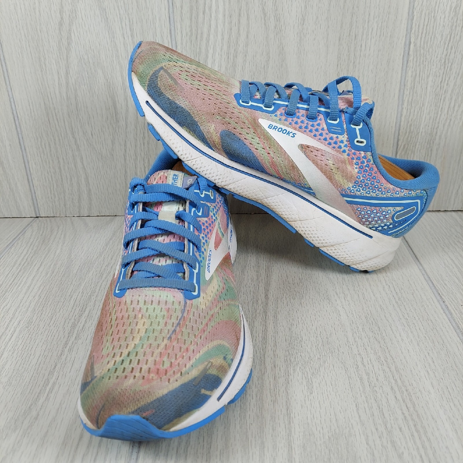 Brooks Ghost 14 Empower Her Collection Womens Size 9.… Gem