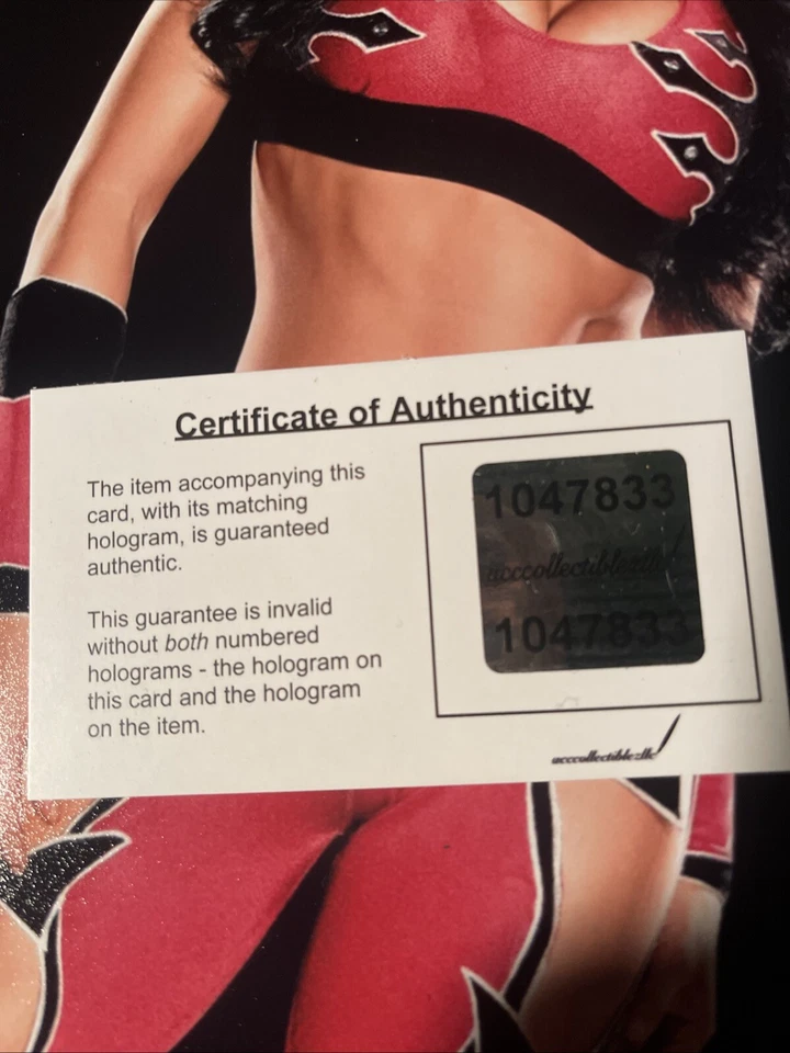 梅丽娜签名 8x10 WWE DIVAS — 第 4/4 张图片