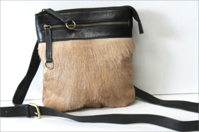 FREDERIC T Tasche Besace Leder und Pelz rasiert hellbraun sehr guter Zustand