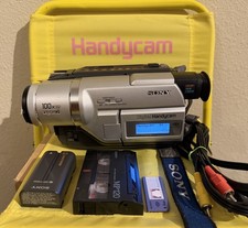 Sony Handycam DCR-TRV225 NTSC Digital 8 Camcorder With Nightshot TESTED WORKING  