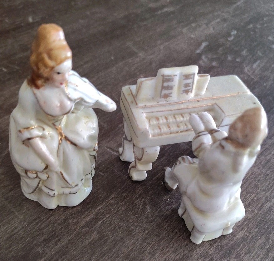 Man playing Piano & Violin Woman Vintage Occupied Japan Figurine Set Porcelain