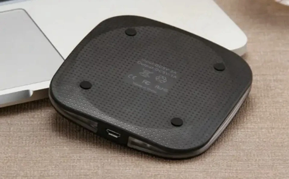 Fantasy Fast Charger Qi Wirelesscharger Pad para iPhone Samsung ~ Negro Foto 2 de 4