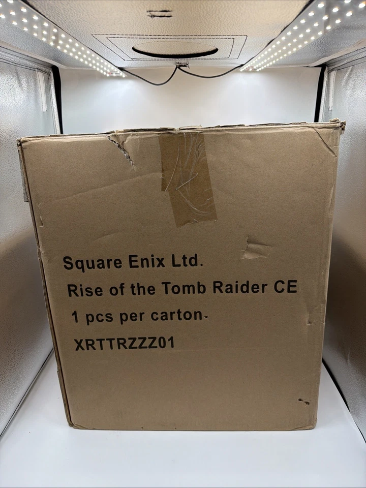 Rise of the Tomb Raider Collector’s Edition LARA CROFT XBOX ONE - NO FIGURE, photo 1 sur 5