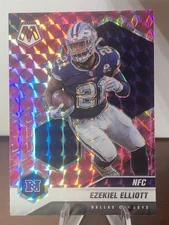2021 Panini Mosaic - Variations NFC Ezekiel Elliott #215 Camo Pink Mosaic Prizm