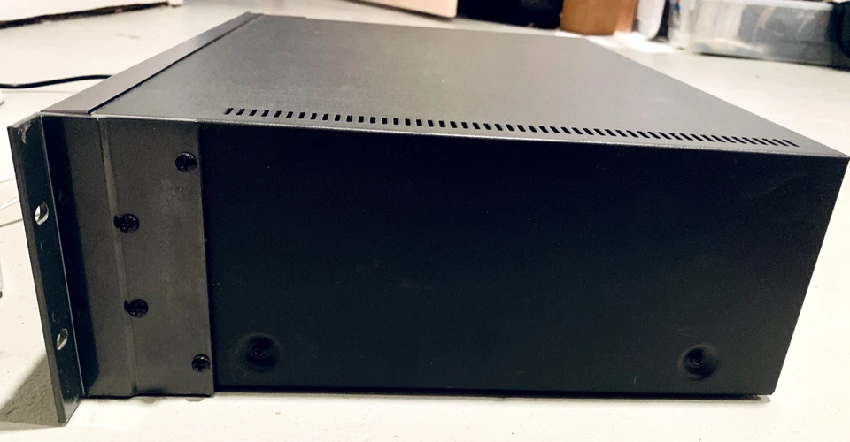 Estación de trabajo E-mu E5000 Ultra Professional 64 voces sampler | Montaje en rack vintage Foto 4 de 4