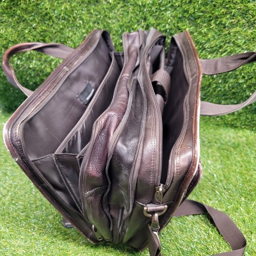 Wilson's Leather Laptop travel Bag Distressed! - Picture 24 of 24