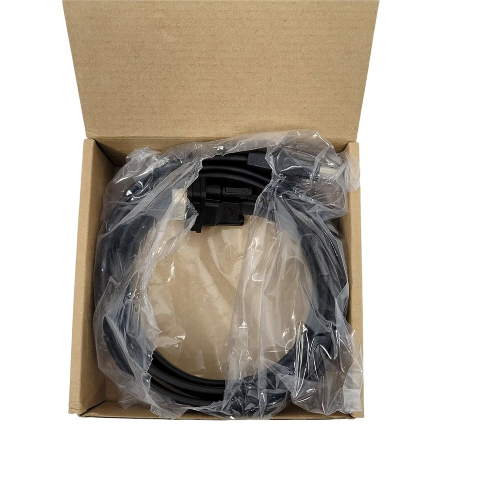 Plugable HDMI - VGA 6 Foot Adapter Cable 1080p Full HD display Model HDMI-VGA - Image 3 of 4