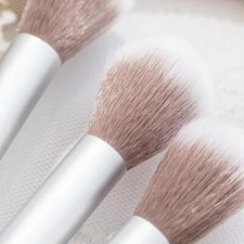 Kosmetik Make-up Soft Foundation Rouge Bronze...