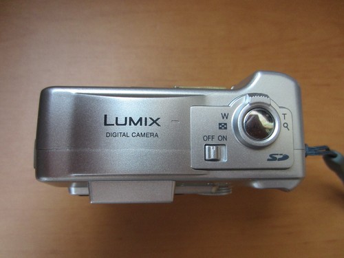 Panasonic Lumix DMC-LC50 3.2MP 3x Digital Camera+memory card Working Silver Rare - Picture 6 of 17