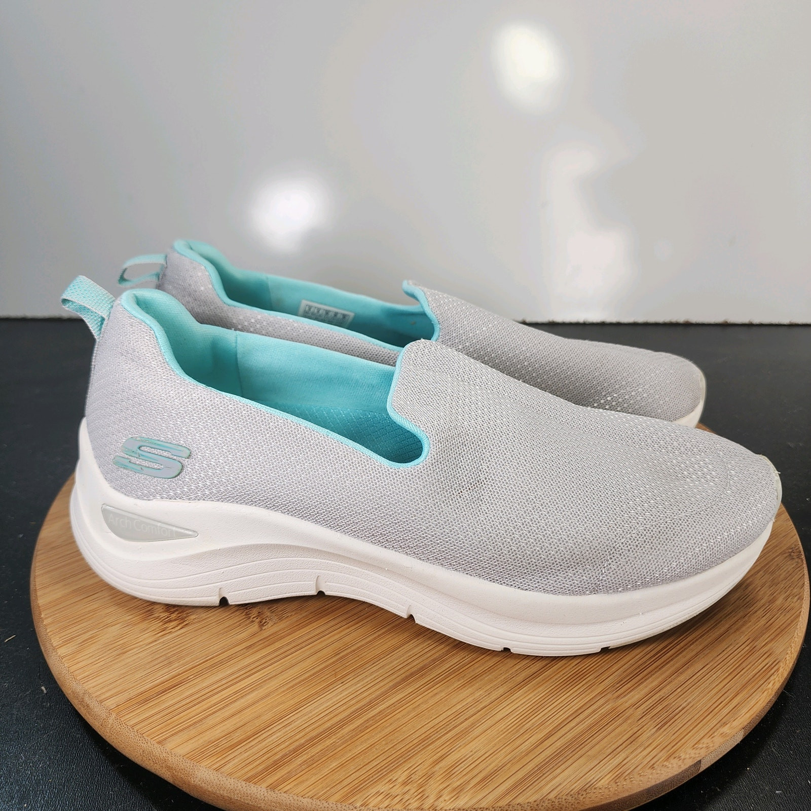 Women's Skechers Arch Comfort Sz 9 010375 Grey Mesh Slip On Casual Sneakers