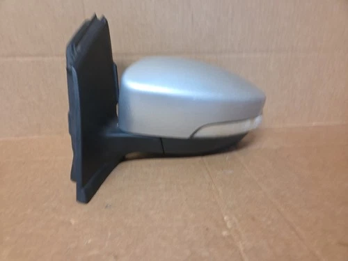 2013-2016 FORD ESCAPE Left Driver Side Mirror Heat Signal Puddle Silver OEM M137