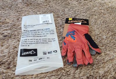 LEATT GLOVE 1.0 MTB Handschuhe - Fahrrandhanschuhe - NEU ungetragen Lava Rot