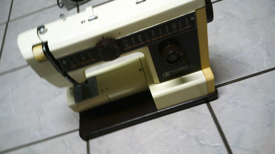 Freiarm-Nähmaschine Dorina Type: 656 - Bild 2 von 4